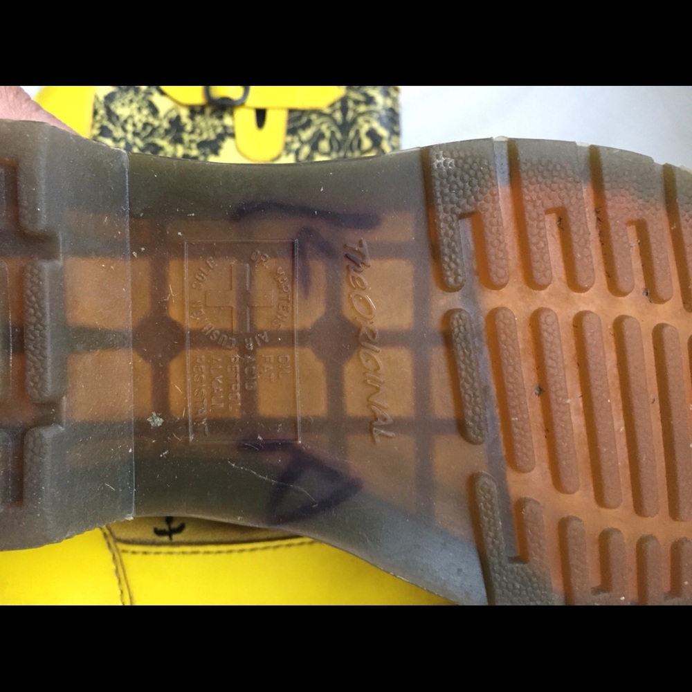 Auth Dr. Martens Nellie Yellow Rain Boots Floral - Picture 6 of 8